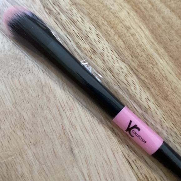 YC COLLECTION | Y02 Glow Brush - Picture 3 of 3